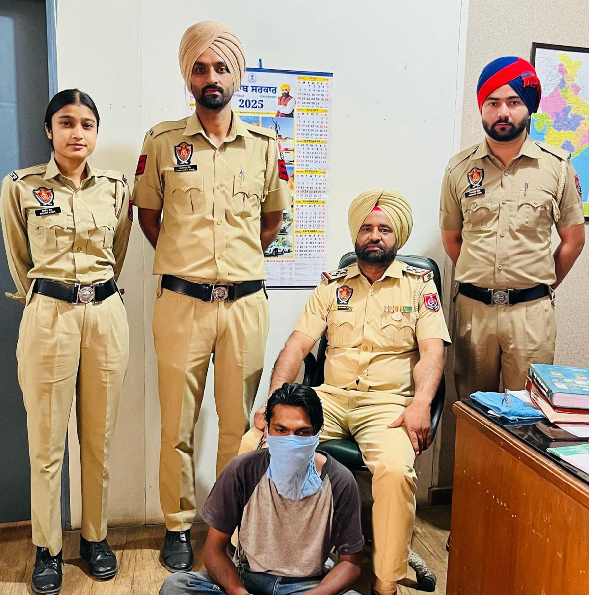 A knife and the victim's mobile phone have been recovered from the auto driver who robbed a passenger in his auto.
